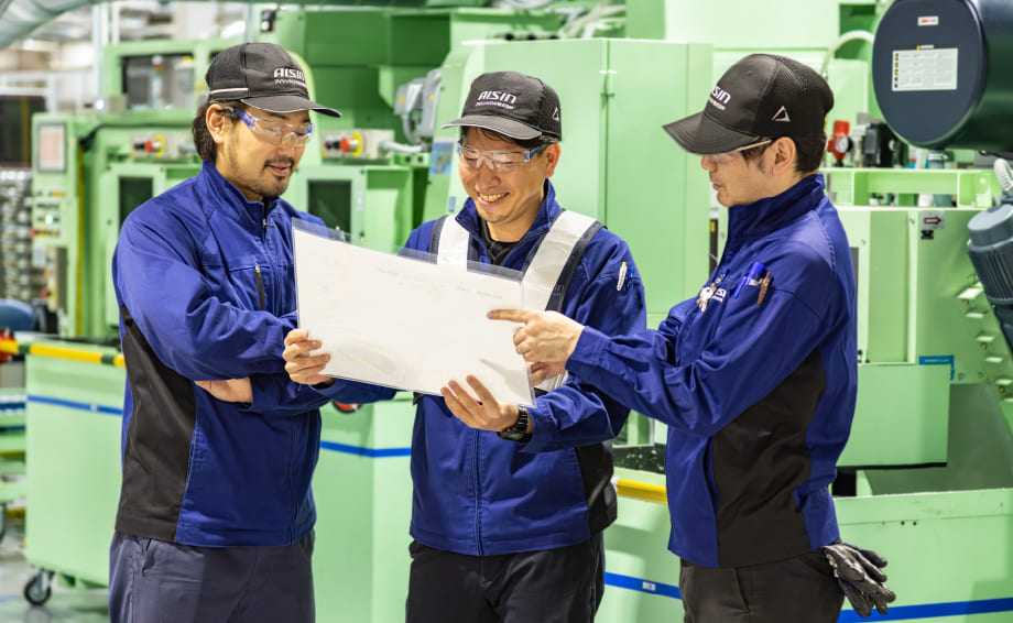 工場工務の仕事風景