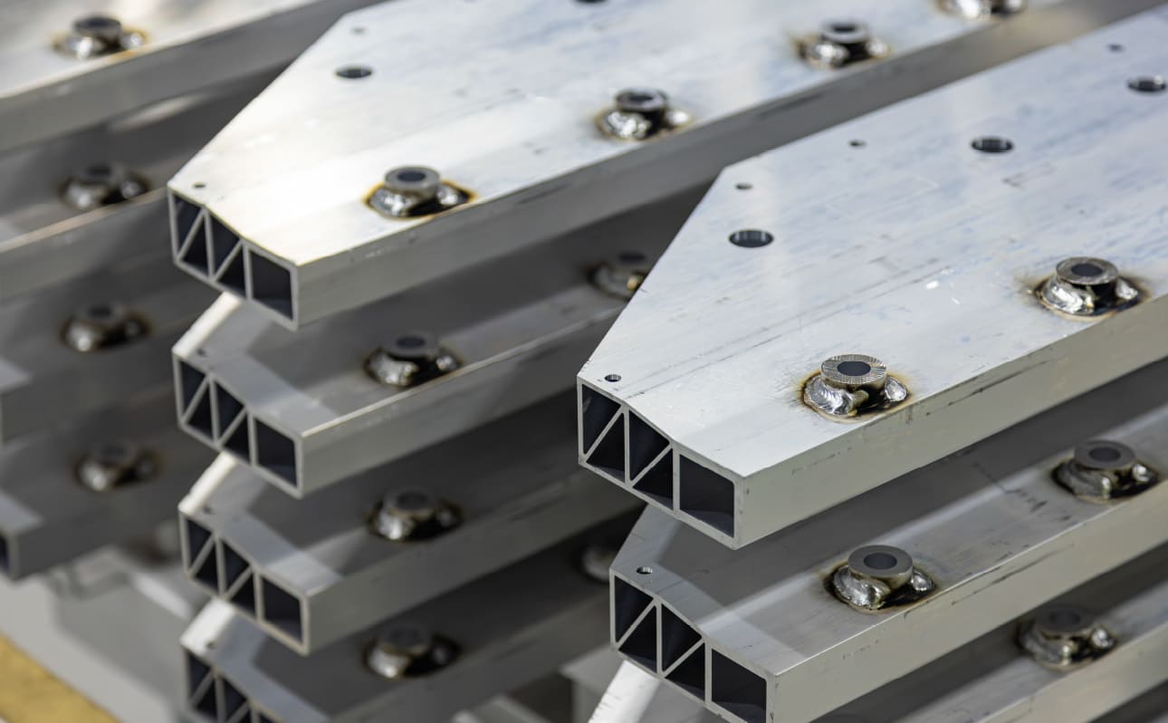 どんな自動車にも必要な製品を進化した作り方で